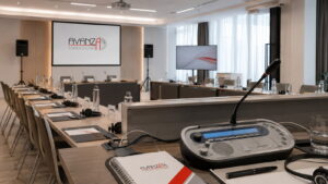 interpretación para reuniones, arbitrajes y eventos multilingües